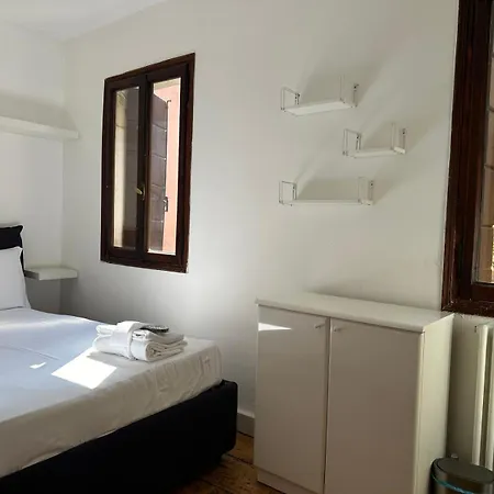 Welc-om Battisti Cozy Flat شقة
