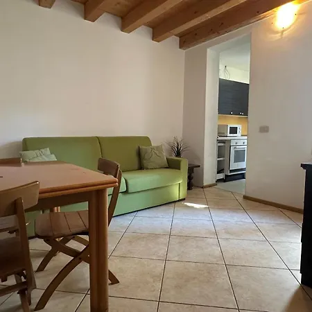 Welc-ōm Battisti Cozy Flat *